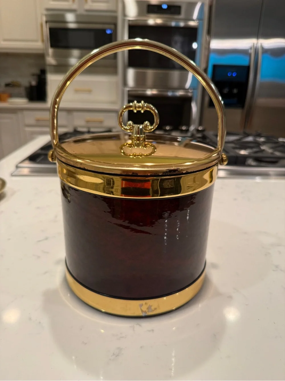 Kraftware Faux Wood Ice Bucket Gold Tone Lid Handle & Tongs Mid Century Barware